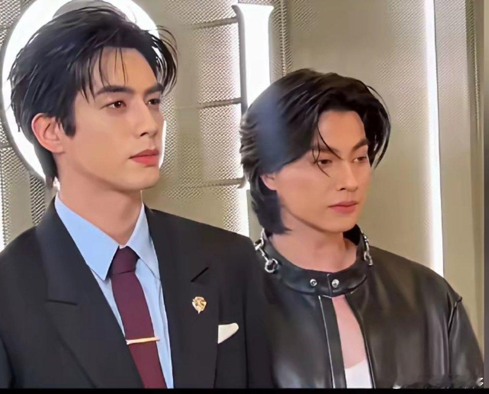 论帅还得是咱中国人帅，这所谓的泰国顶流们单看还可以，站在宋威龙旁边，不过如此