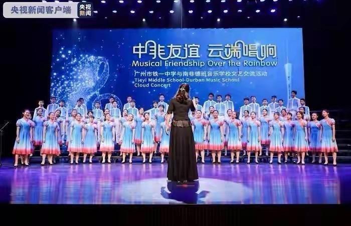 厦门大学附属医院救了非洲留学生的消息世界都知道了非洲冈比亚留学生小卡不舒