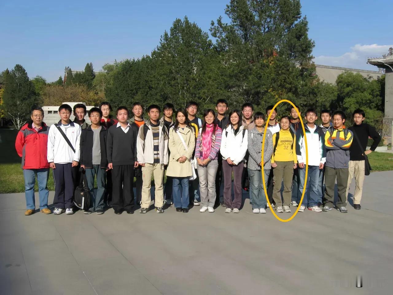 雷军老师是贵人，一封推荐信让王虹开启通往全球顶级数学之旅！第一位获得菲尔兹奖的中