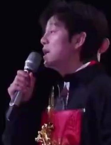 2026年2月12日，在长沙乐田7号演播厅举办的芒果年会上，何炅作为主持群领衔者