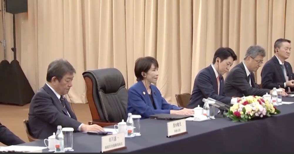 台湾是中国的，日本表态。日本首相高市早苗在与中国会面时的一句话，让整个东亚的