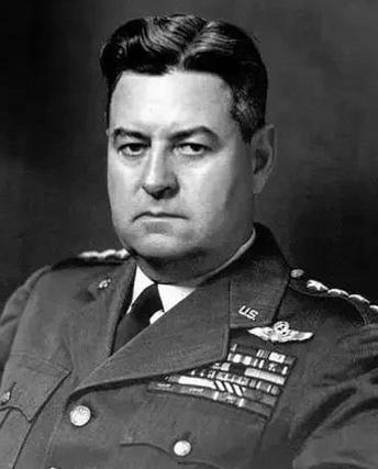 1944年，美军的B-29轰炸机群对着东京狂轰滥炸了小半年，结果却让人大跌眼镜，