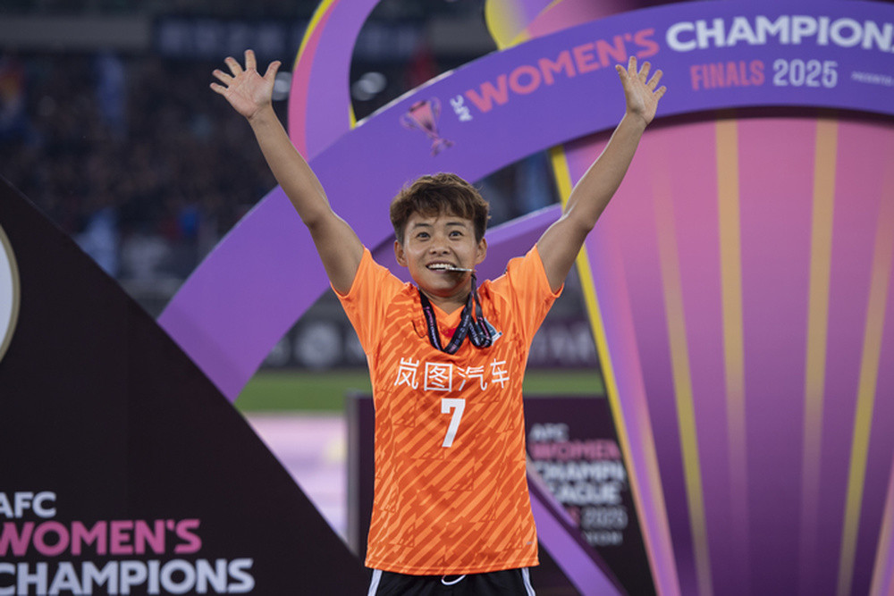 王霜接受国际足联专访 期待亮相女足冠军杯