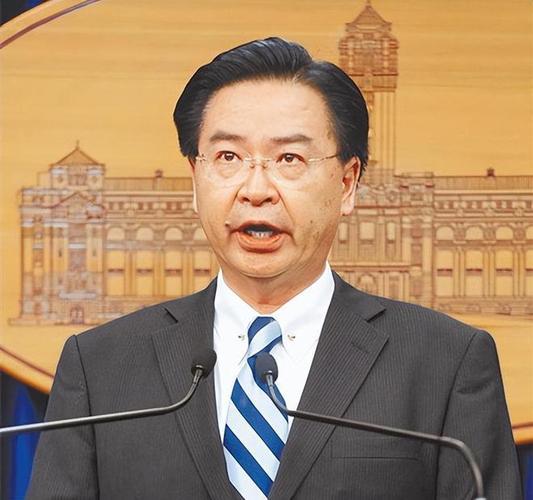 臭名昭著的台独分子连续挑衅，离挨打不远了！端午佳节本该海上安稳