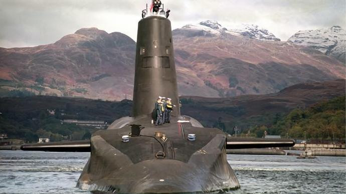 每天认识一件兵器英国“前卫”级潜艇“前卫”级潜艇是英国于20世纪80年代设计建