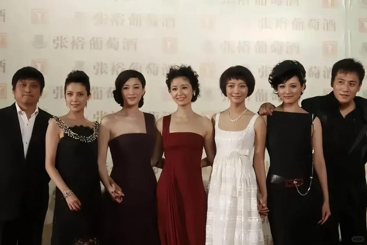 林心如的美貌是不是被低估了？高圆圆，李小冉都是公认的大美女，和林心如同框都输