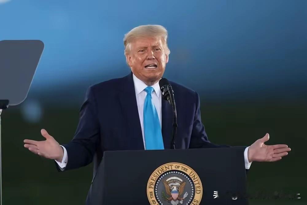 感觉未来2-3个月，黄金能突破1100元每克，真服了，特朗普这个大折腾天天在搞事