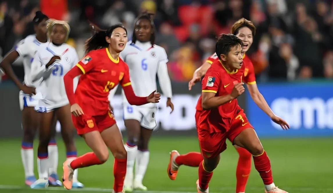 中国女足输球赢得对手尊重北京时间8月18日，中国女足与世界杯冠军英格兰女足进行