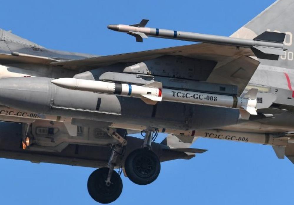 最大射程超过100千米。伪“空军”IDF战机挂载四枚“天剑二Ｃ”增程型（TC2C