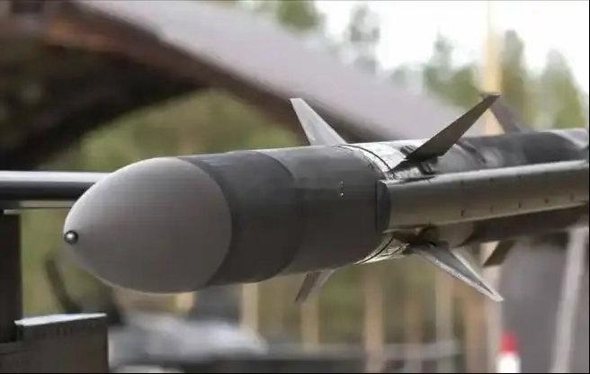 一招制敌！巴军根本不跟印度玩射程，歼-35A+霹雳-17直接破局。爆点速看：印度