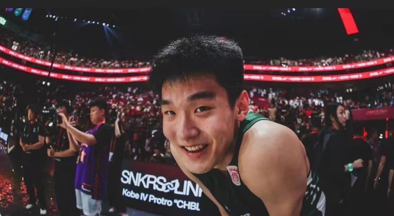 怪不得杜峰敢放徐昕走，原来是早有准备，如果他能打出来，徐昕还真就不香了。年轻的小