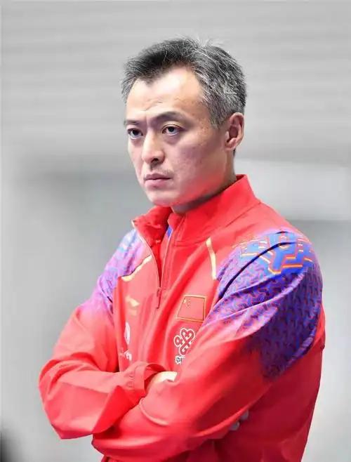 终于搞明白了，为什么秦志戬能当上国乒总教练。不是因为他资历老，也不是因为他会来事