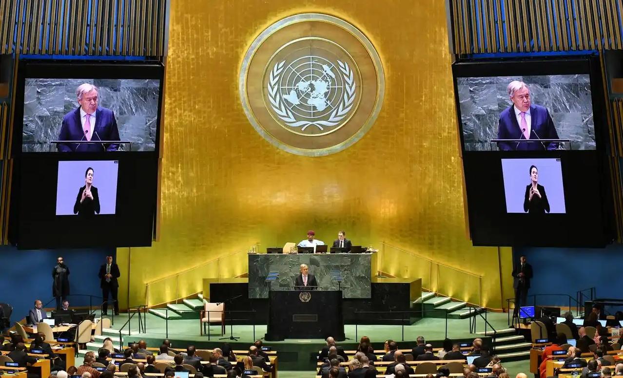 联合国投票大反转！123国联手追责美国，仅3国撑腰，霸权遮羞布被撕碎。第80