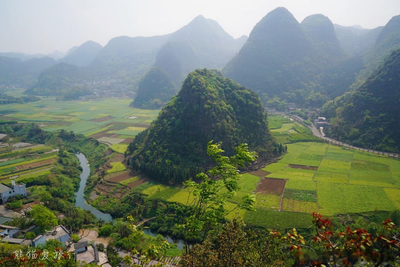 这两年越来越觉得，冬天的旅行不一定非要奔着寒冷或热闹去。有时候，只是想找一个不那
