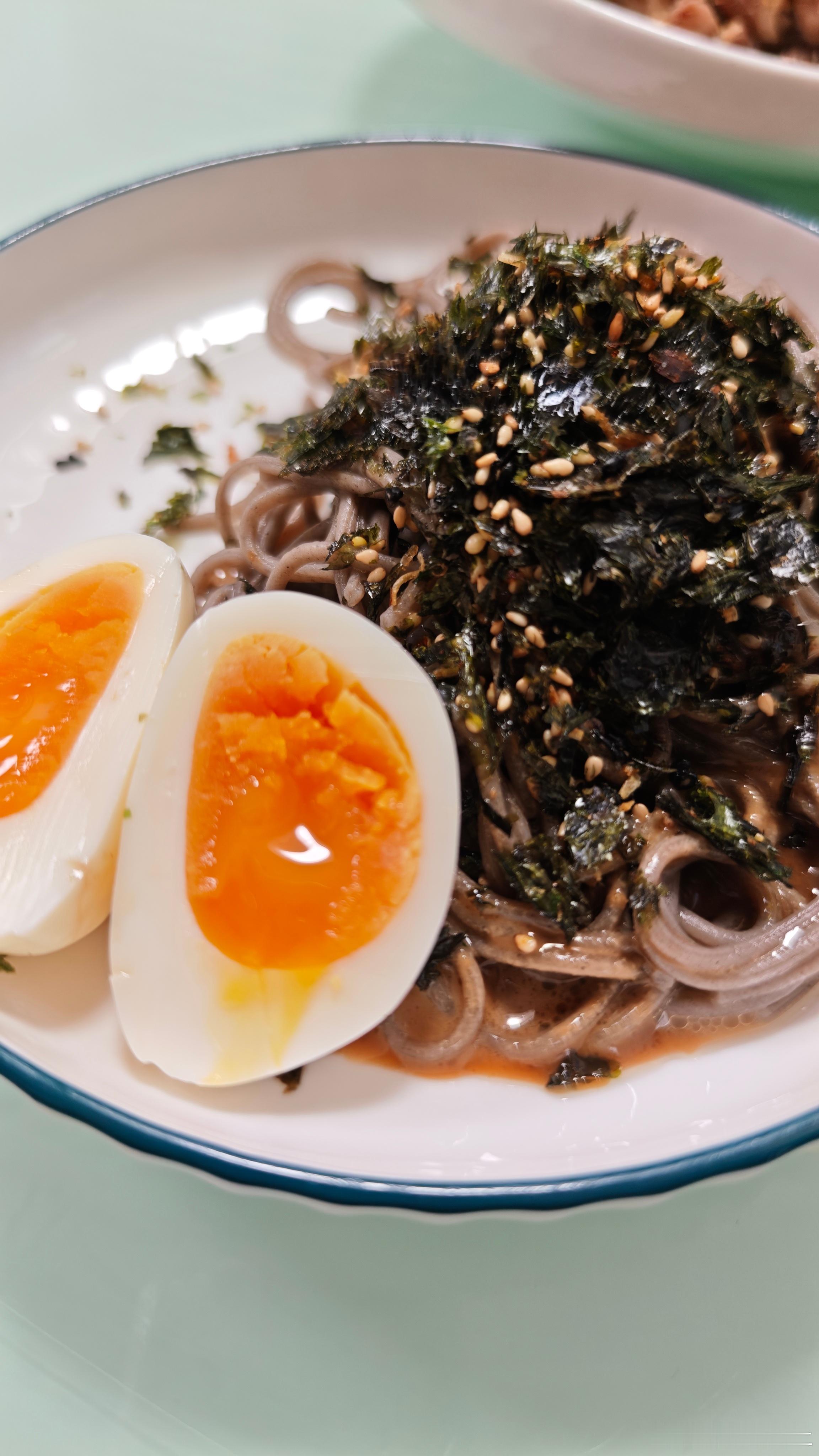 soba配上小凉菜简简单单吃个晚餐美食​​​