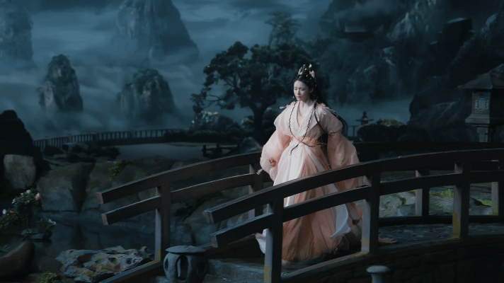 唐俪辞的执念从来不是空穴来风，而阿谁是方周妹妹的设定，直接给这份执念加了宿命滤镜