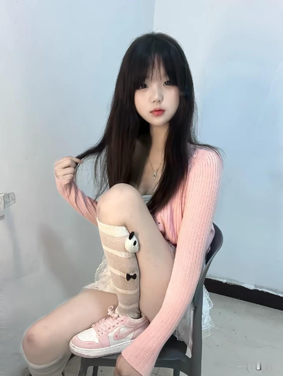 这个年代的00后怎么又可爱又漂亮