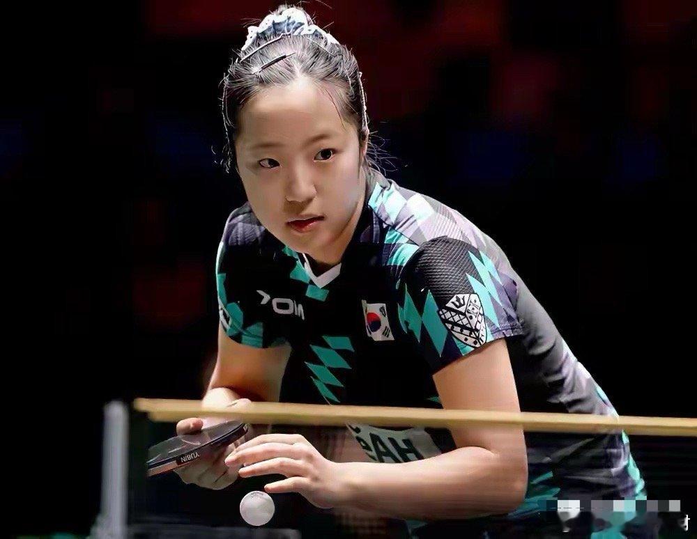 申裕斌被韩国队“雪藏”了？这是一个谜？成都混合团体世界杯，韩国一姐申裕斌坐上了“