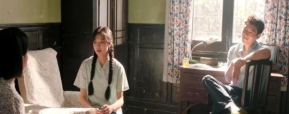 脖子上的痕迹，用创可贴就能藏住吗？孙千演的纺织女工费霓，为分房和陈飞宇演的失