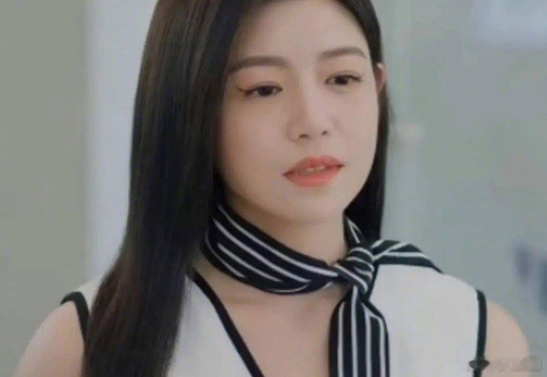 狙击蝴蝶陈妍希的眼线为何这样呢～