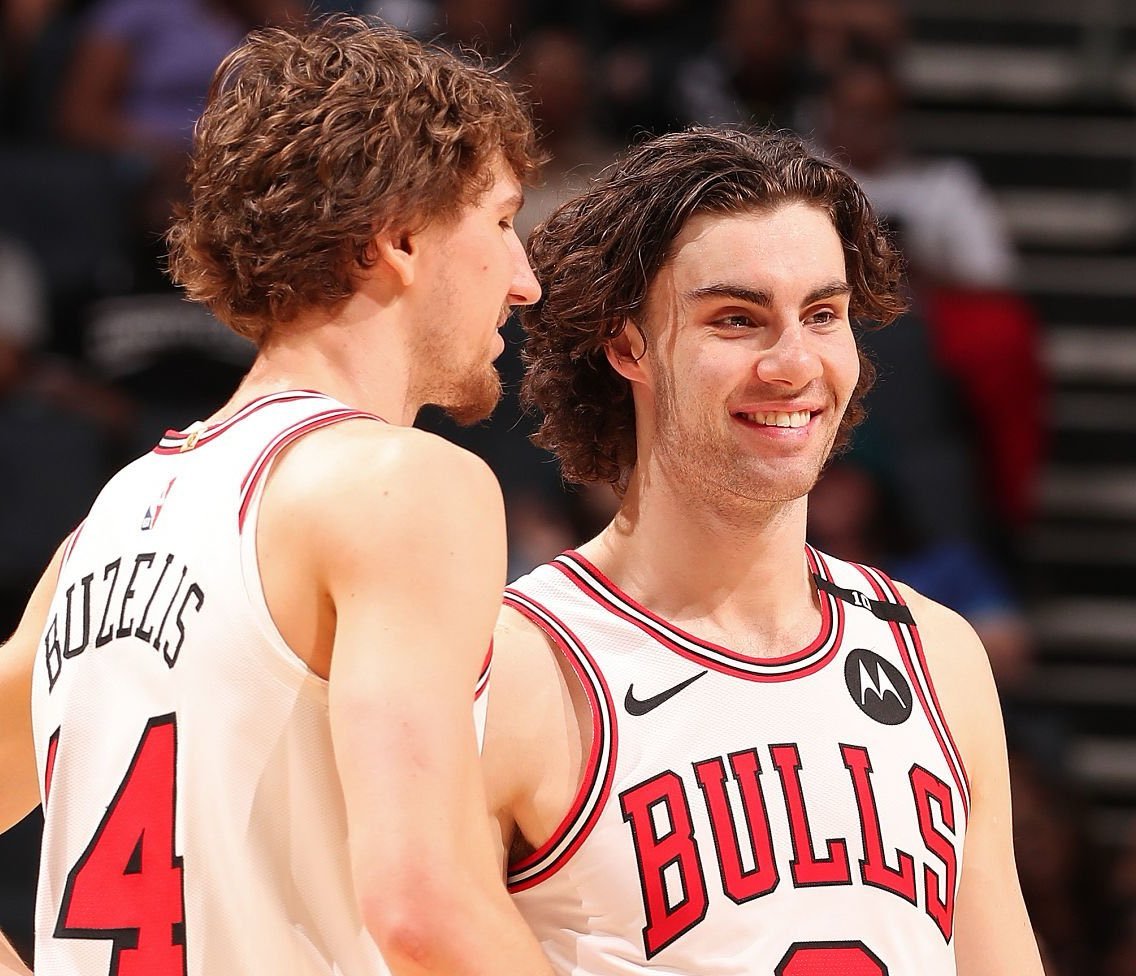 公牛开局也4连胜了，有点没想到啊。​​​