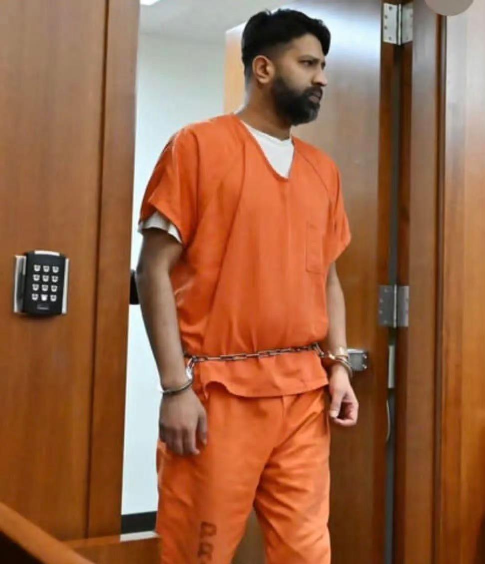 一名印度裔美国医生近日因为对8200多人实施性犯罪，被美国法院判处35-60年刑