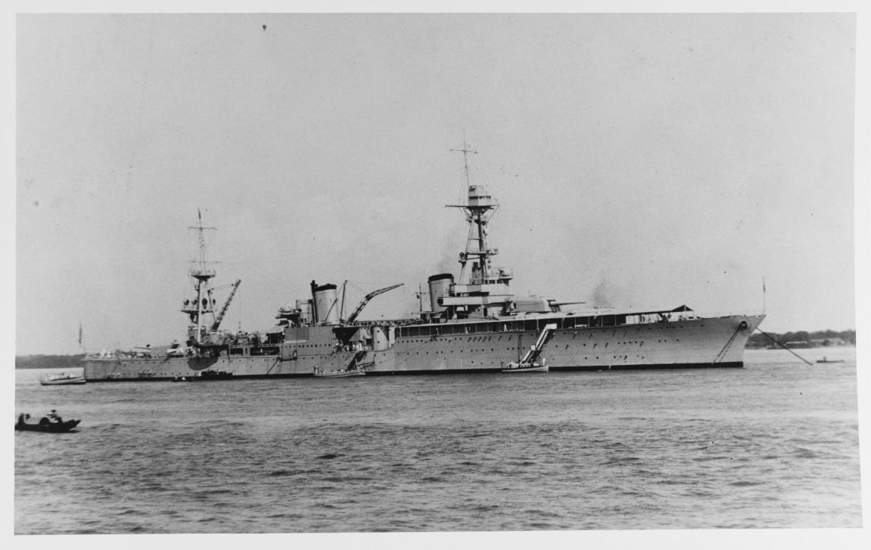 1932年在汉口的“休斯顿”号重巡洋舰美国海军“休斯顿”号（CA-30）是“北