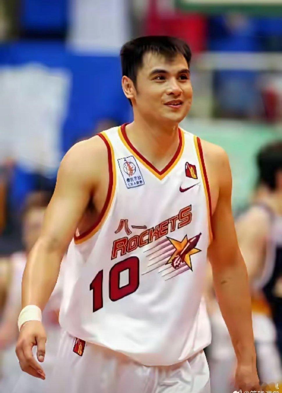 李楠——获得全运会4枚冠军刘玉栋——获得全运会4枚冠军韩德君——获得全运会2冠1