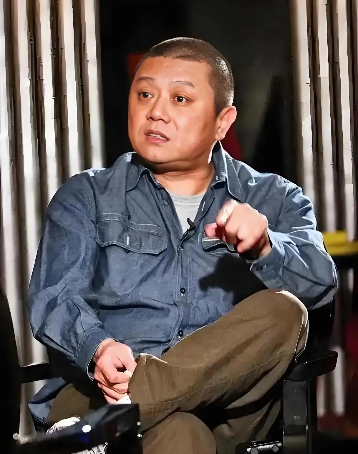 王朔说：“你要小心这世上的坏人，他们都憋着劲教你学好，然后好由着他们使坏”。意