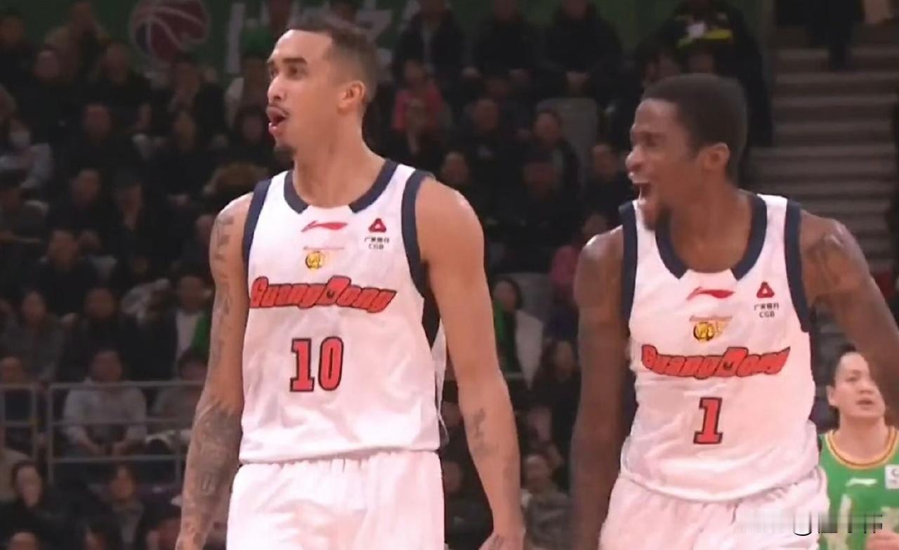 真的准！萨姆纳谈奎因：“今晚的奎因太准了。”“怎么投怎么有。”“当奎