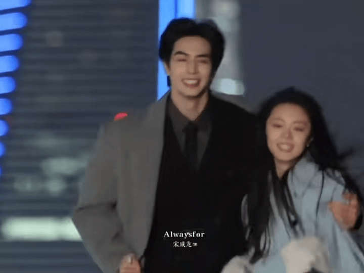 宋威龙这一刻纸片人觉醒了林屿森的破碎感被宋威龙演活了！宴会一见钟情的心动，车祸后