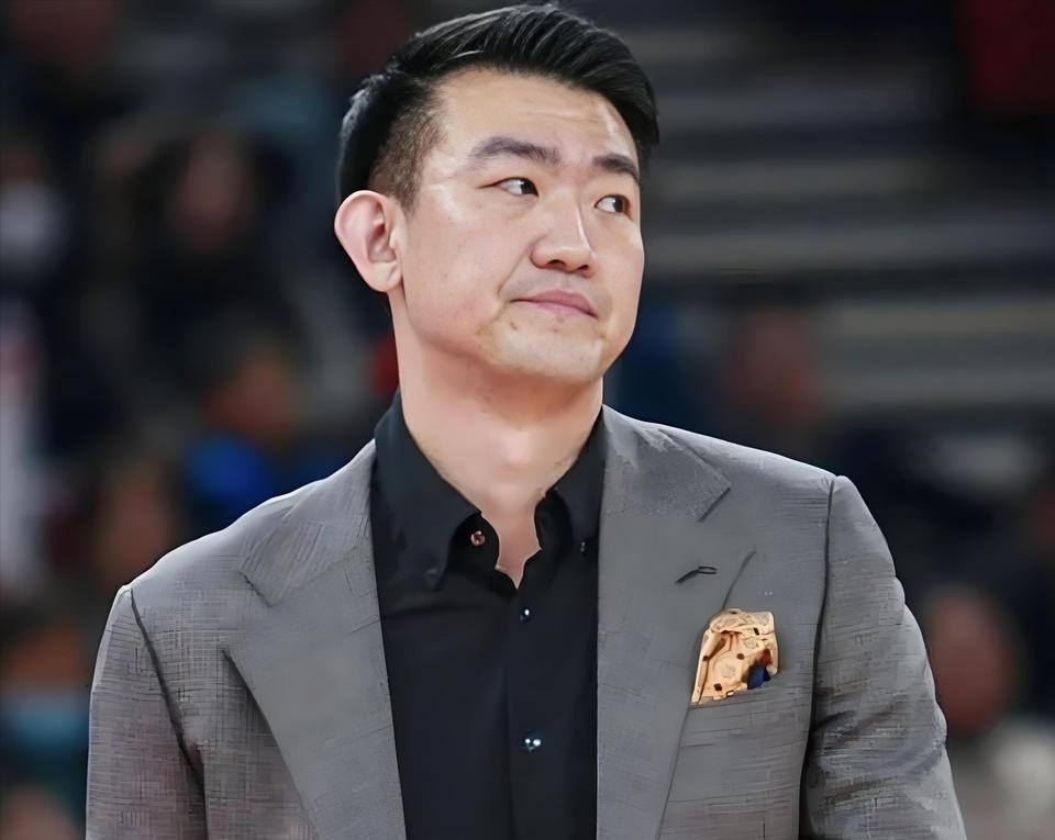 王博总决赛翻盘基本没戏！浙江广厦男篮主场输掉比赛后，王博在赛后采访时沉默以对，