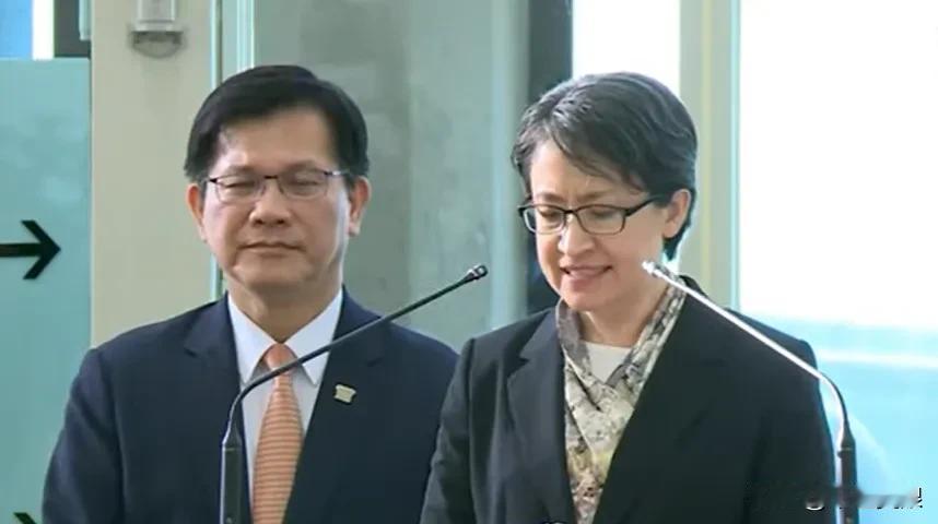 结束欧洲窜访行程的萧美琴刚刚抵达台湾，并在机场发表“欧洲之行感言”，全程“台湾”