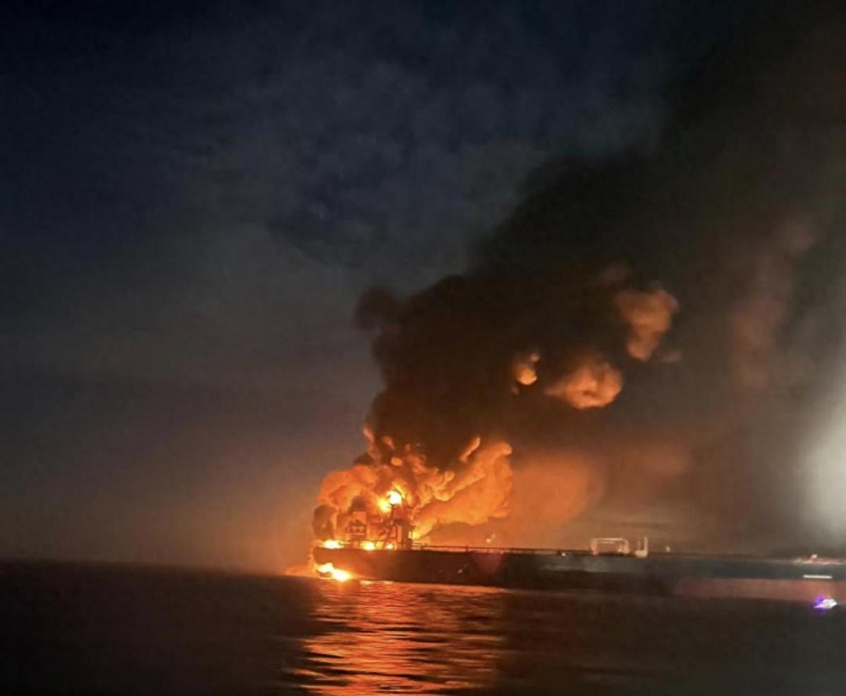 出大事了，俄罗斯军队发射导弹袭击，乌克兰大坝被炸断，泽连斯基向美欧求助俄罗斯