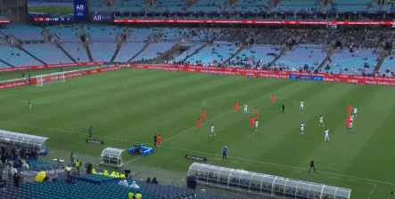 又是不停球射门，中国球员这是开窍了？上半场补时阶段，一个不算机会的机会，颜骏凌后