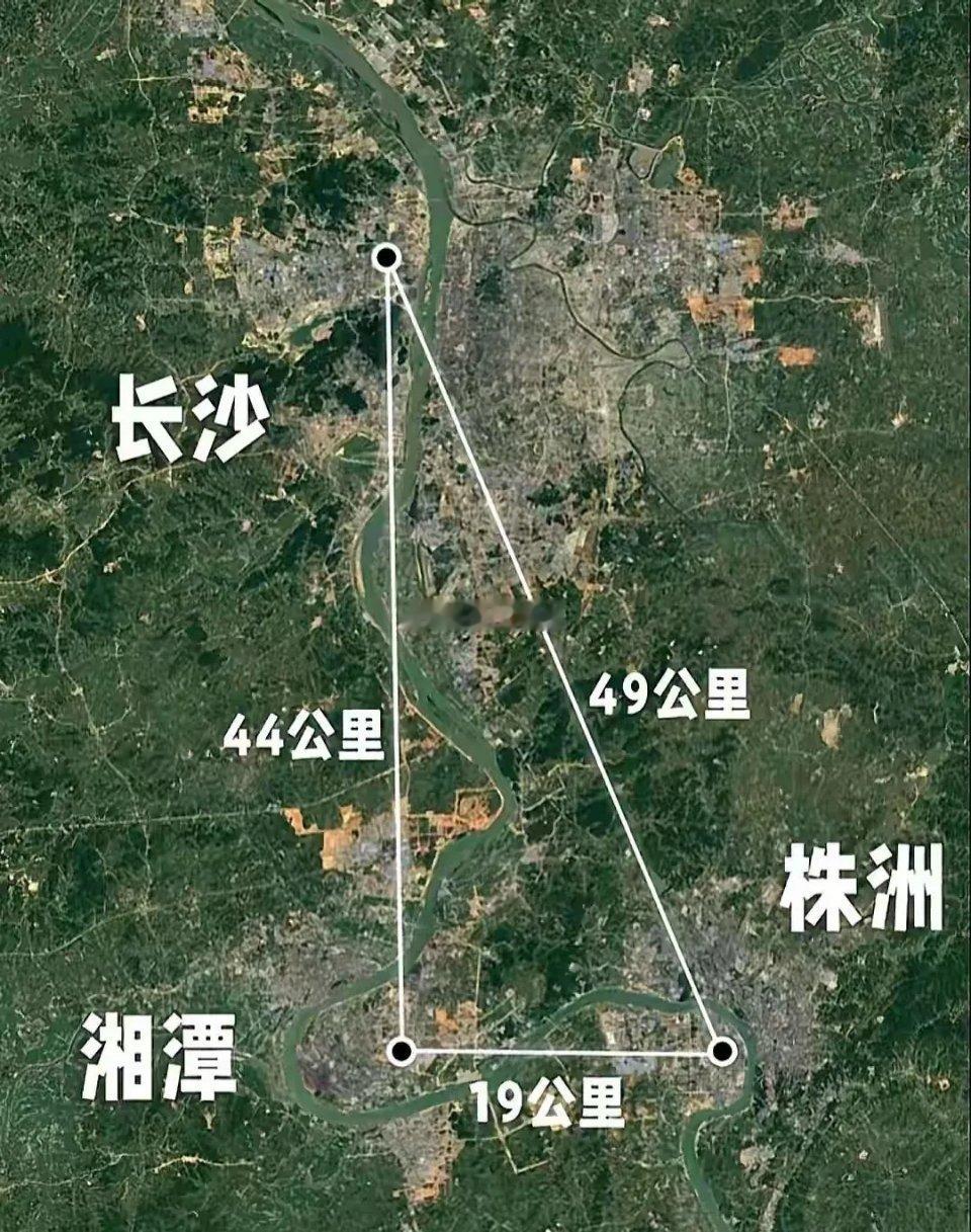 长沙本有机会冲击中部第一城的，可最终还是被自己给绊住脚步了。要知道真正喊出都市圈