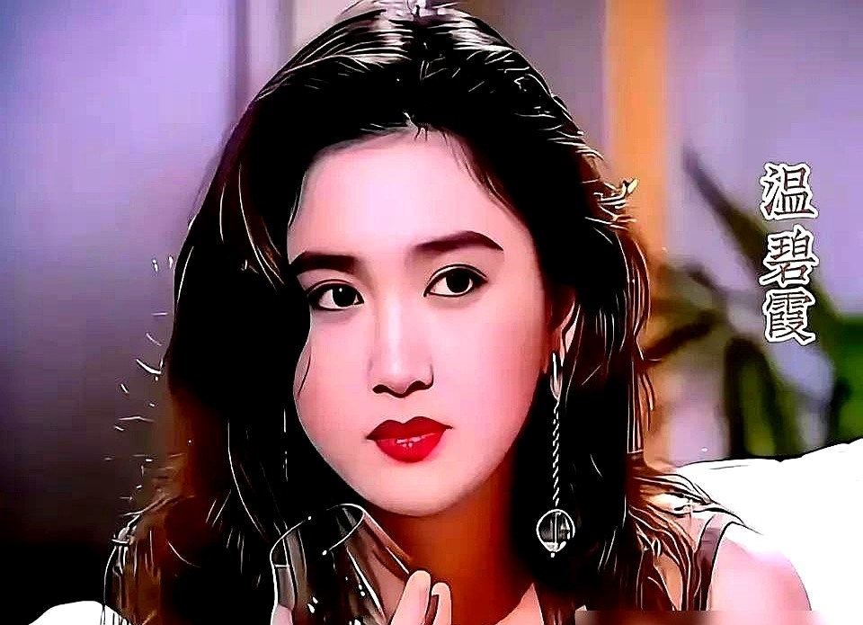 徐克一开始根本看不上王祖贤，嫌她太高太阳光，他心里的聂小倩是日本女星中森明菜。因为中森明菜没档期，王