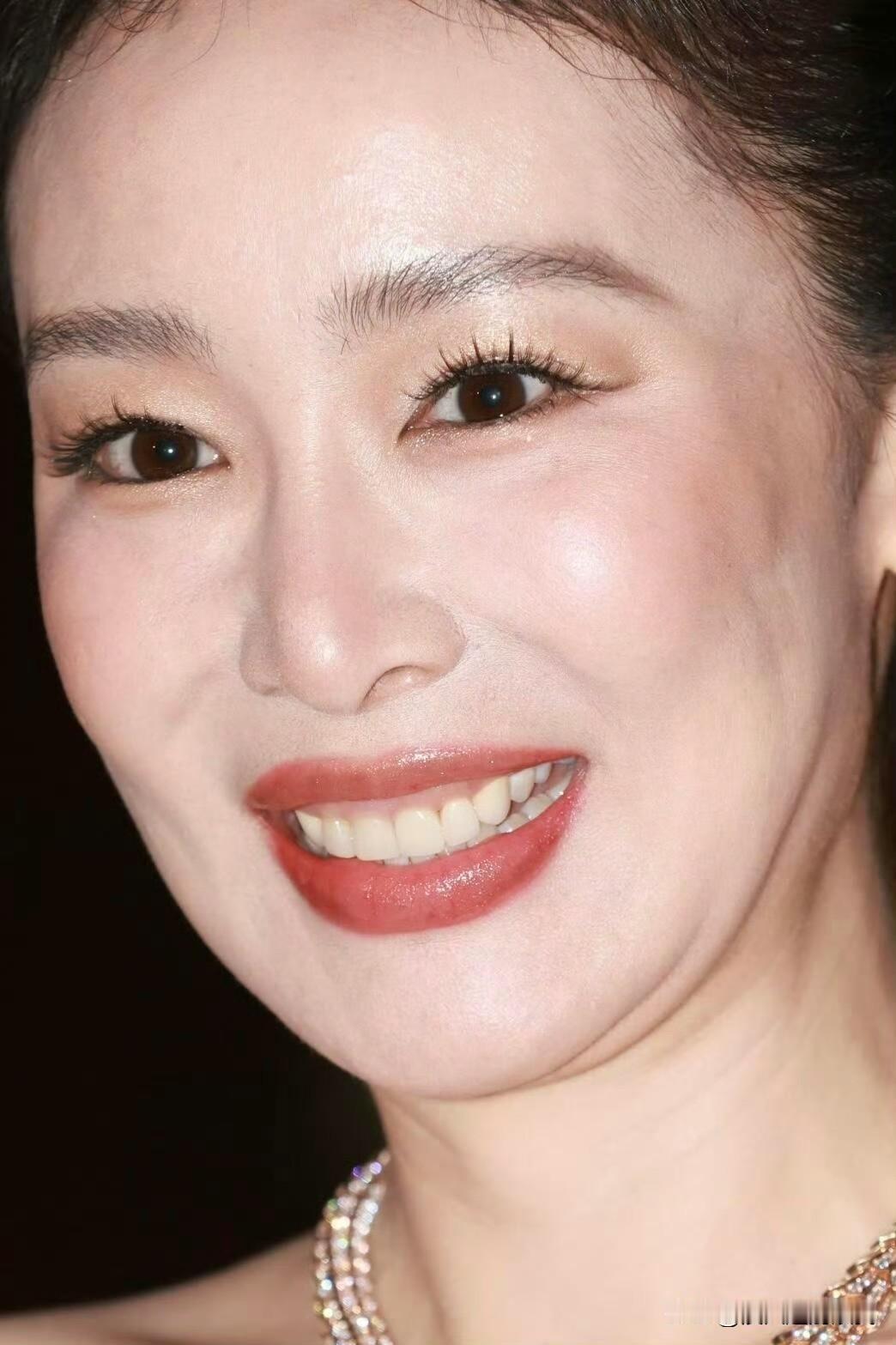 大嫂高叶怼脸生图，这状态，太绝啦