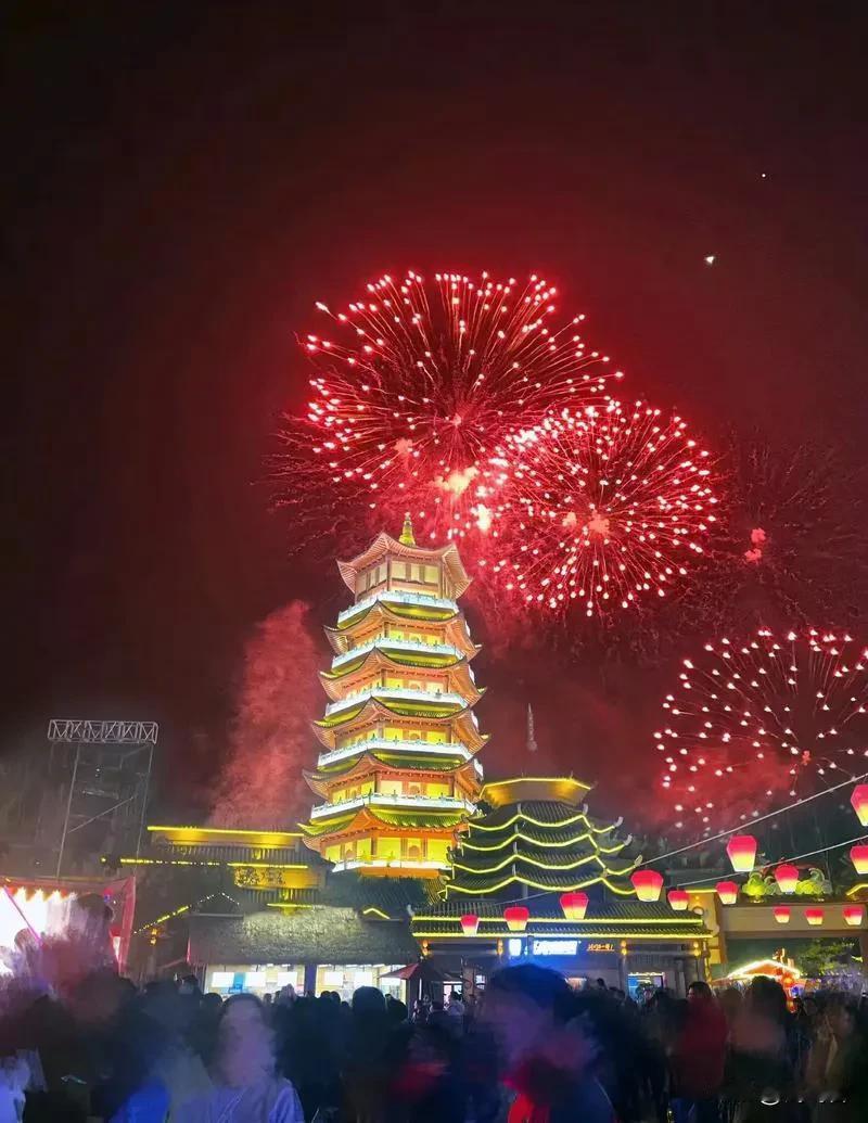 马年春节越来越近，今年过年不挤返乡路了，“反向过年”反而火了！美团旅行的数据太直