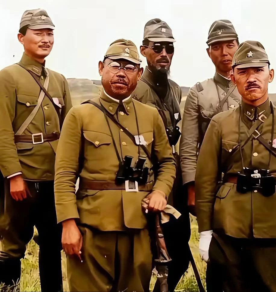 二战时的倭寇，平均身高不足160cm。这倭状，60万残兵败将被押解到西伯利亚种土