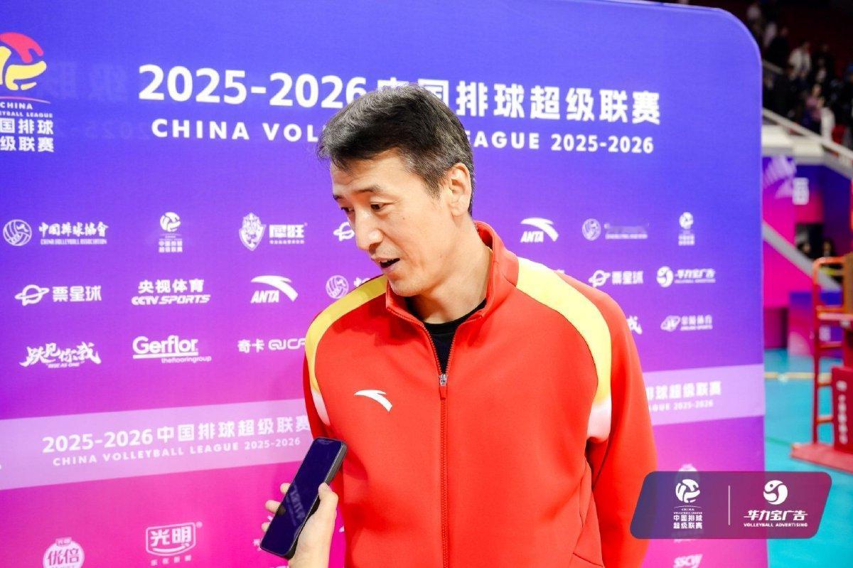 【江苏女排1:3上海赛后总结】排超联赛第九轮江苏1:3不敌上海小结主教练施海