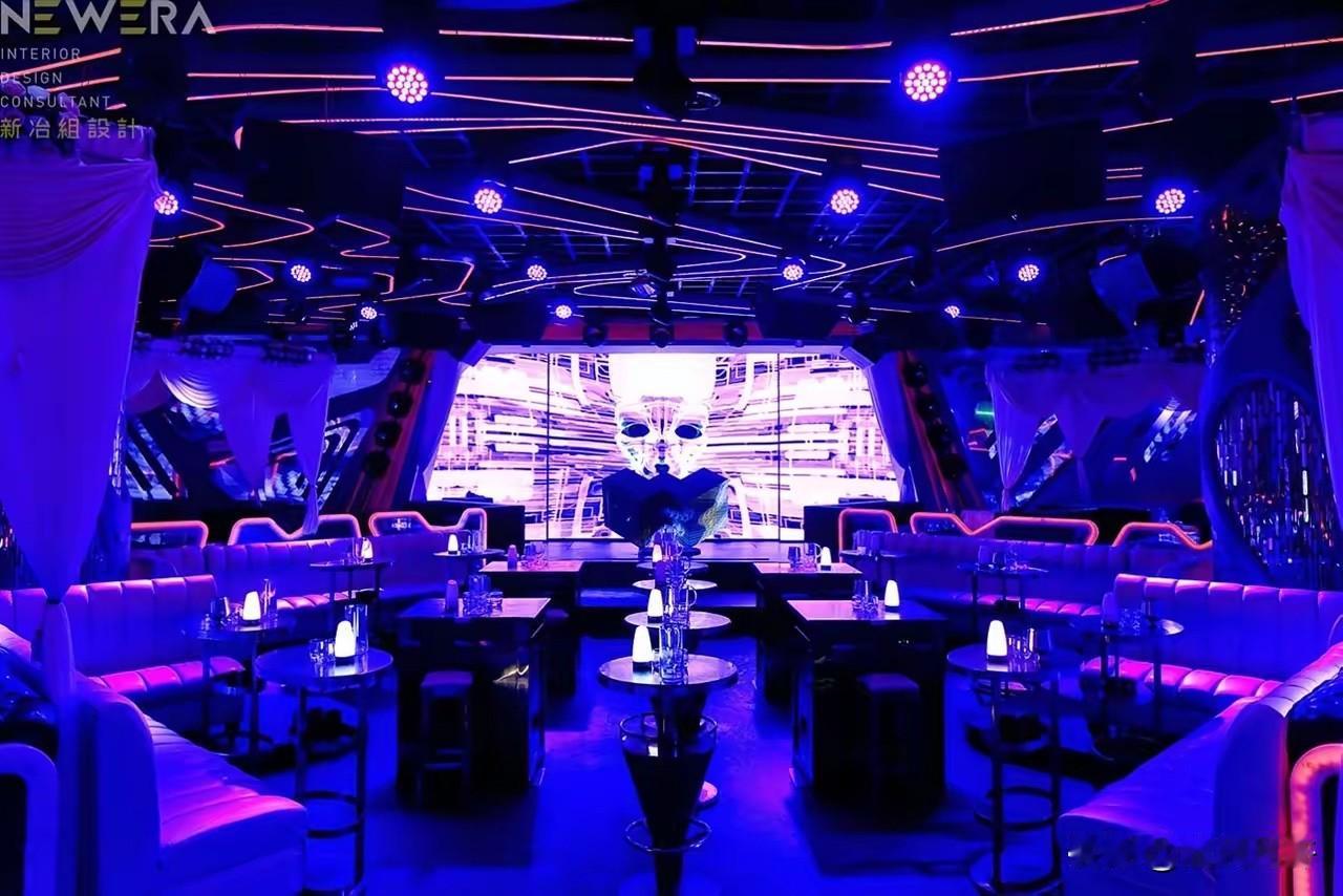 世界上没有春药，它真正的名字叫迷奸药。它无色无味，只需一滴，你就会乖乖的任人摆布