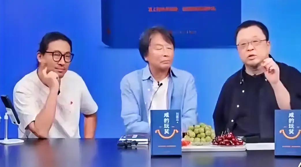 刘震云是知道哪里有流量的！去了宇辉直播间，又去老罗直播间！下回老余请你，看你咋说