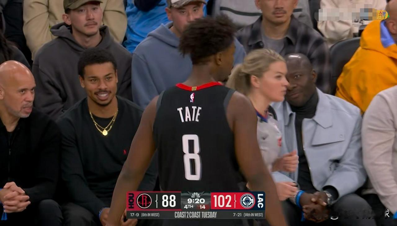 我强烈建议火箭主帅乌度卡重用泰特！虽然今天火箭在客场以108：128惨败于快船，