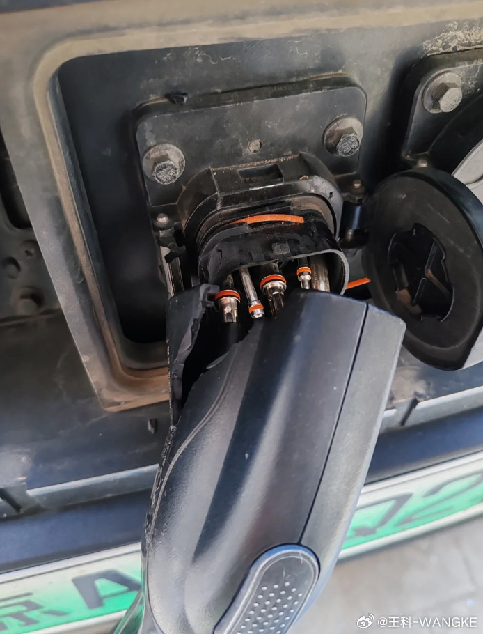 家用充电桩坏了，这玩意能修嘛？？？