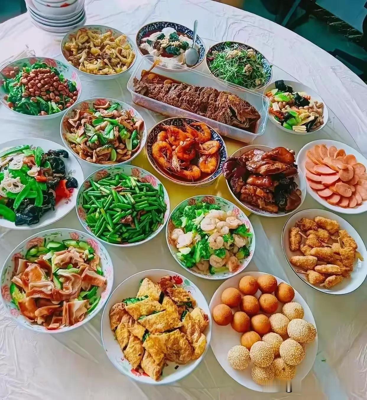 在杭州弄这么一桌子菜，成本500元够不够？