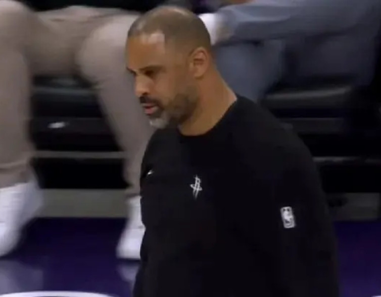 难怪火箭队加时输国王队！原因有三：1、乌度卡最大罪人，这什么主教练呢？最后一