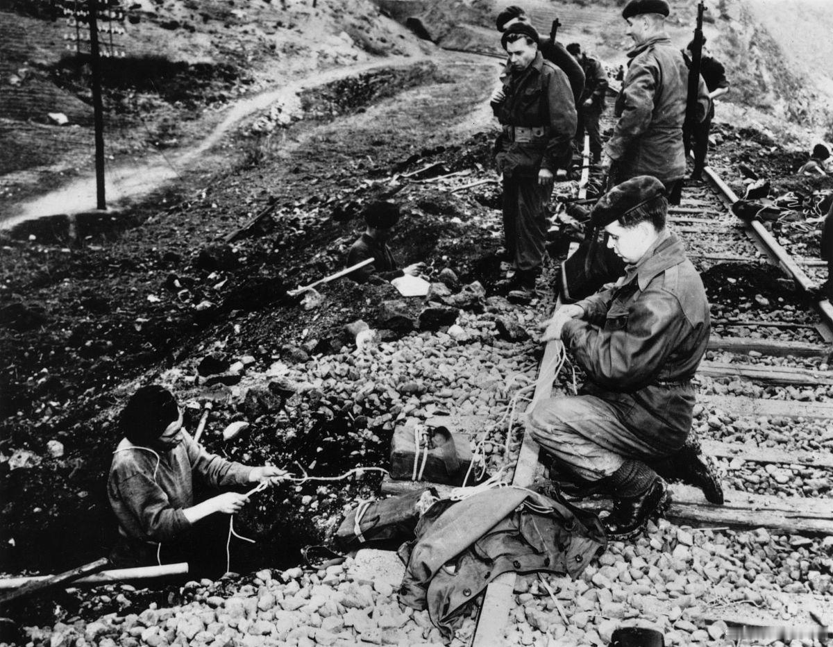 朝鲜战争最尴尬的参战国，派兵5453人，参战2小时就被歼3500人1950年