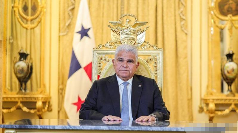 巴拿马这回真傻了！抢了港口才发现，全世界没人敢接盘-三月中旬巴尔博亚港调度室