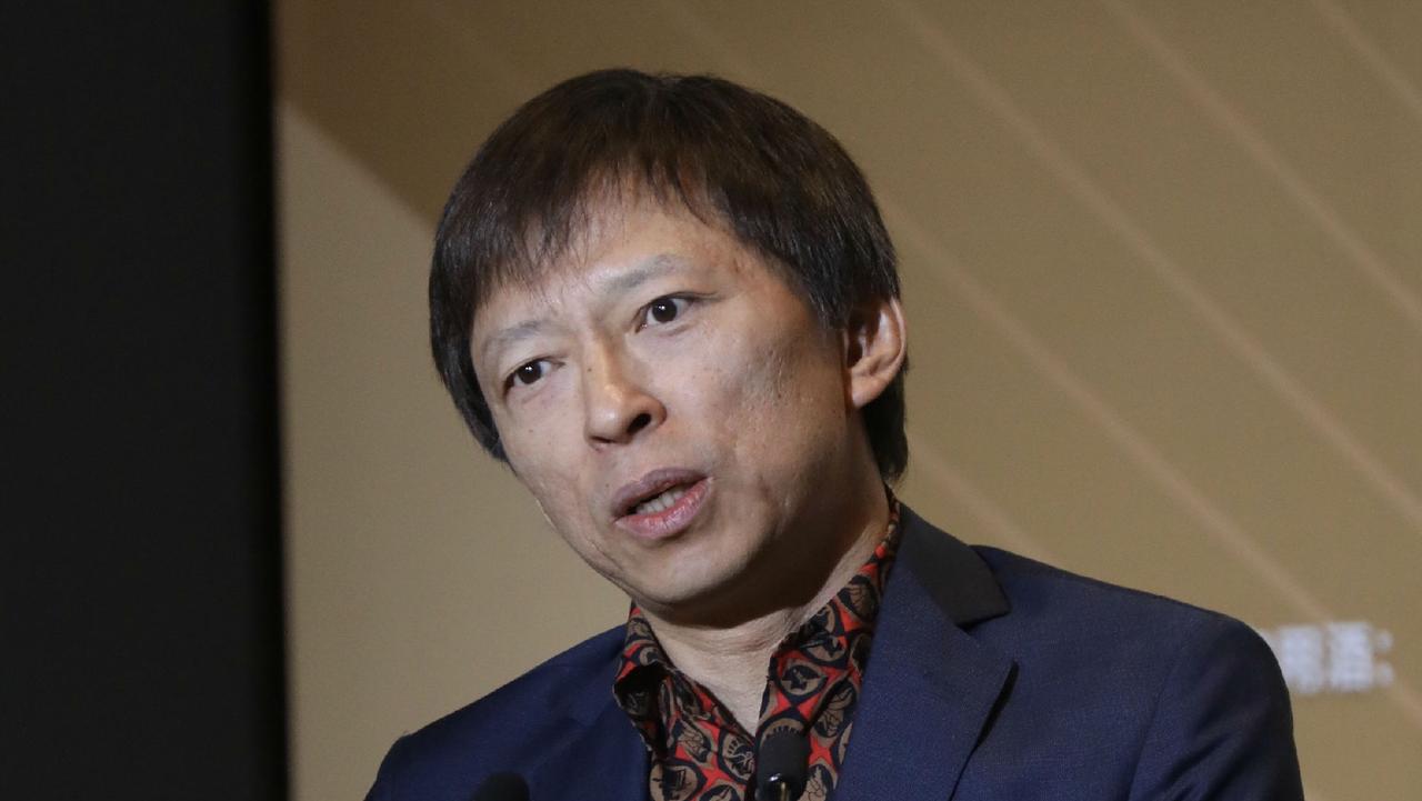 营收微增、亏损大降！张朝阳靠“不投资”，在互联网活了20多年 搜狐刚发